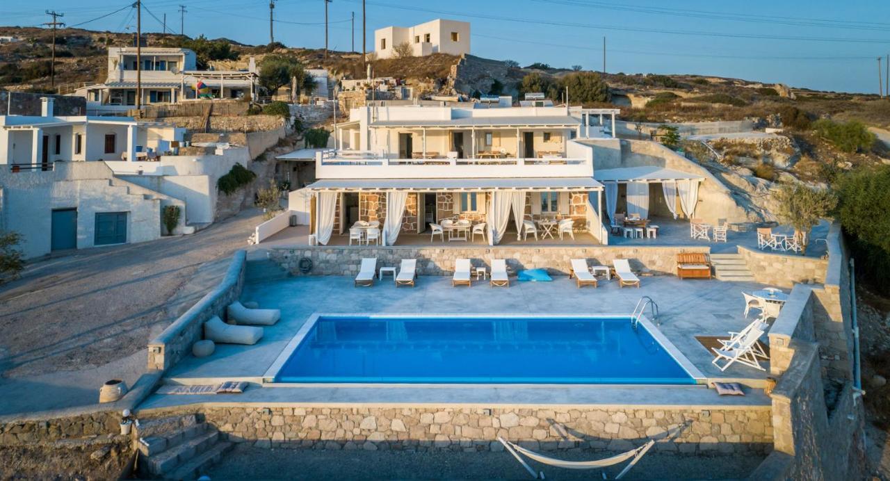 Anemi Suites Adamantas  Bagian luar foto