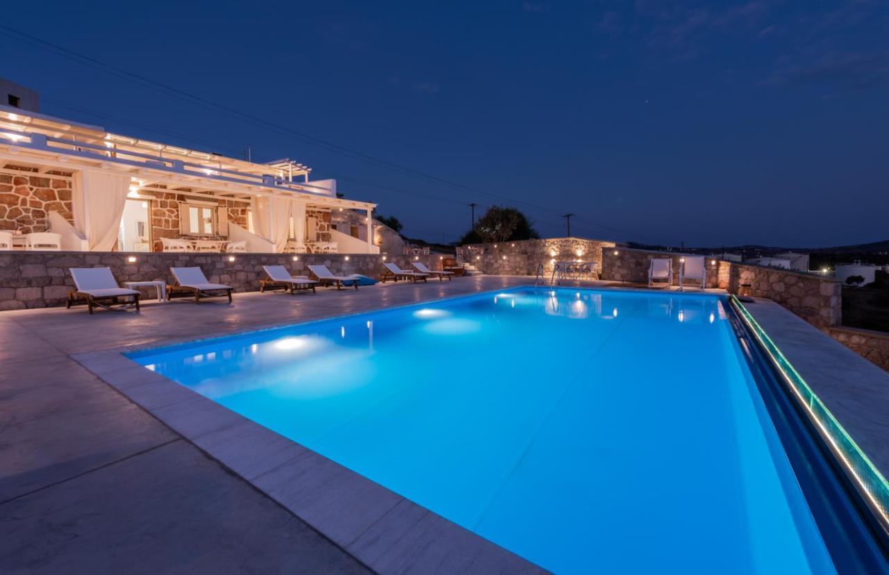 Anemi Suites Adamantas  Bagian luar foto