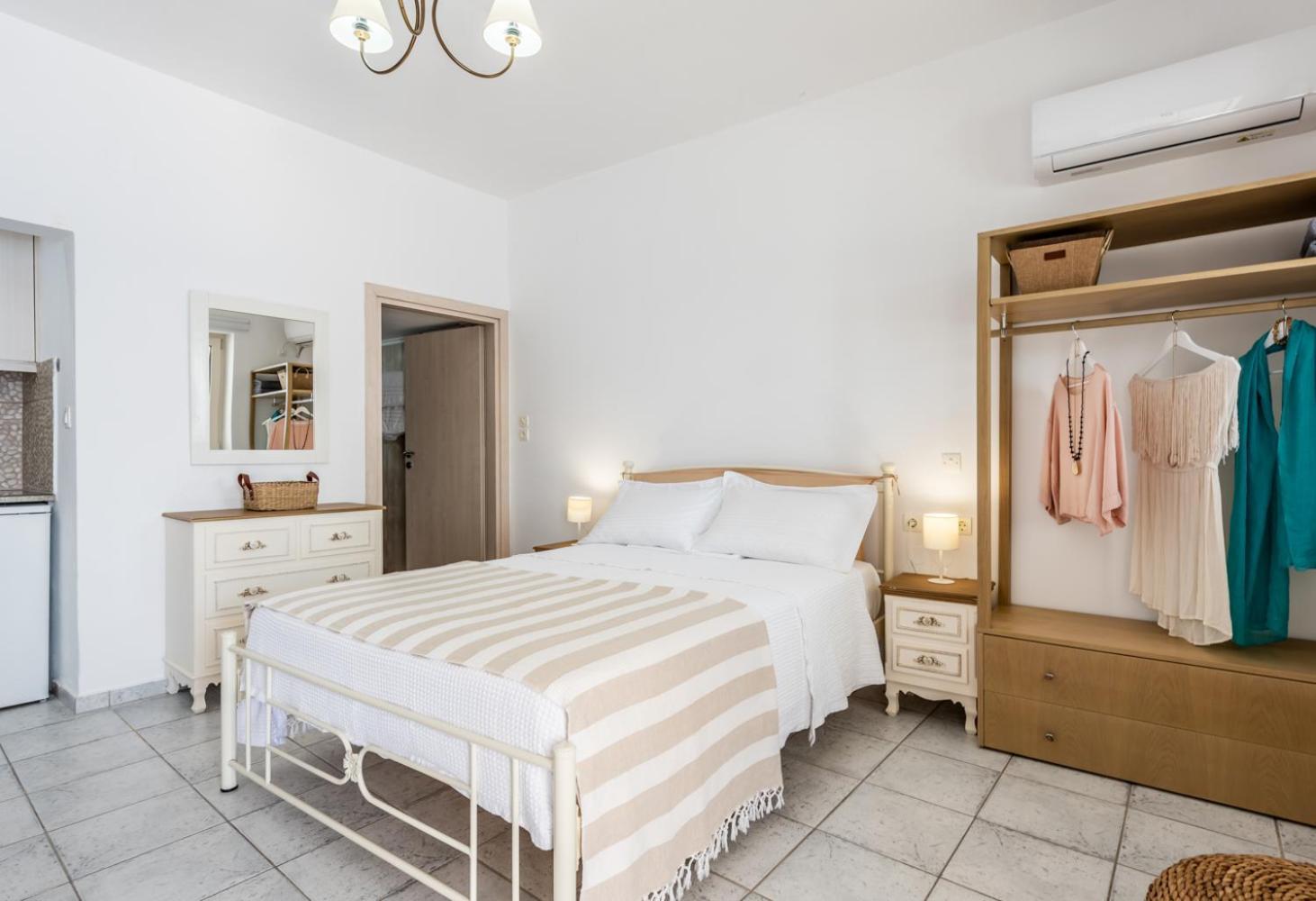 Anemi Suites Adamantas  Ruang foto